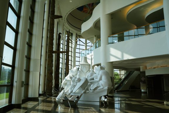 Statue dans un musée