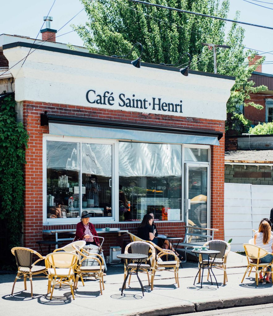 Café Saint-Henri dans la Petite Italie, Montréal