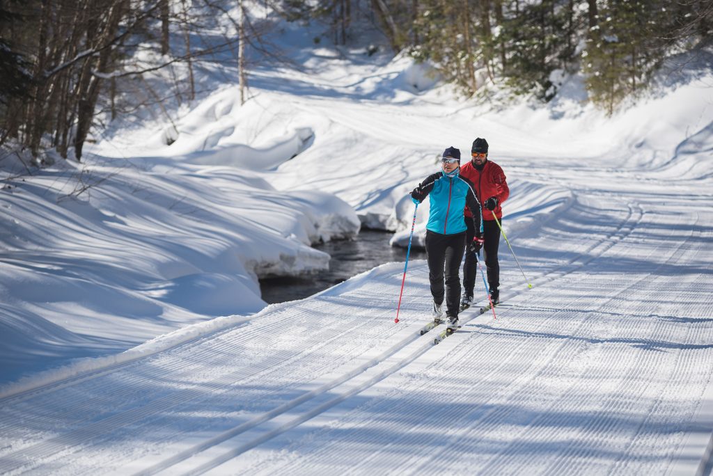 Gens en ski de fond